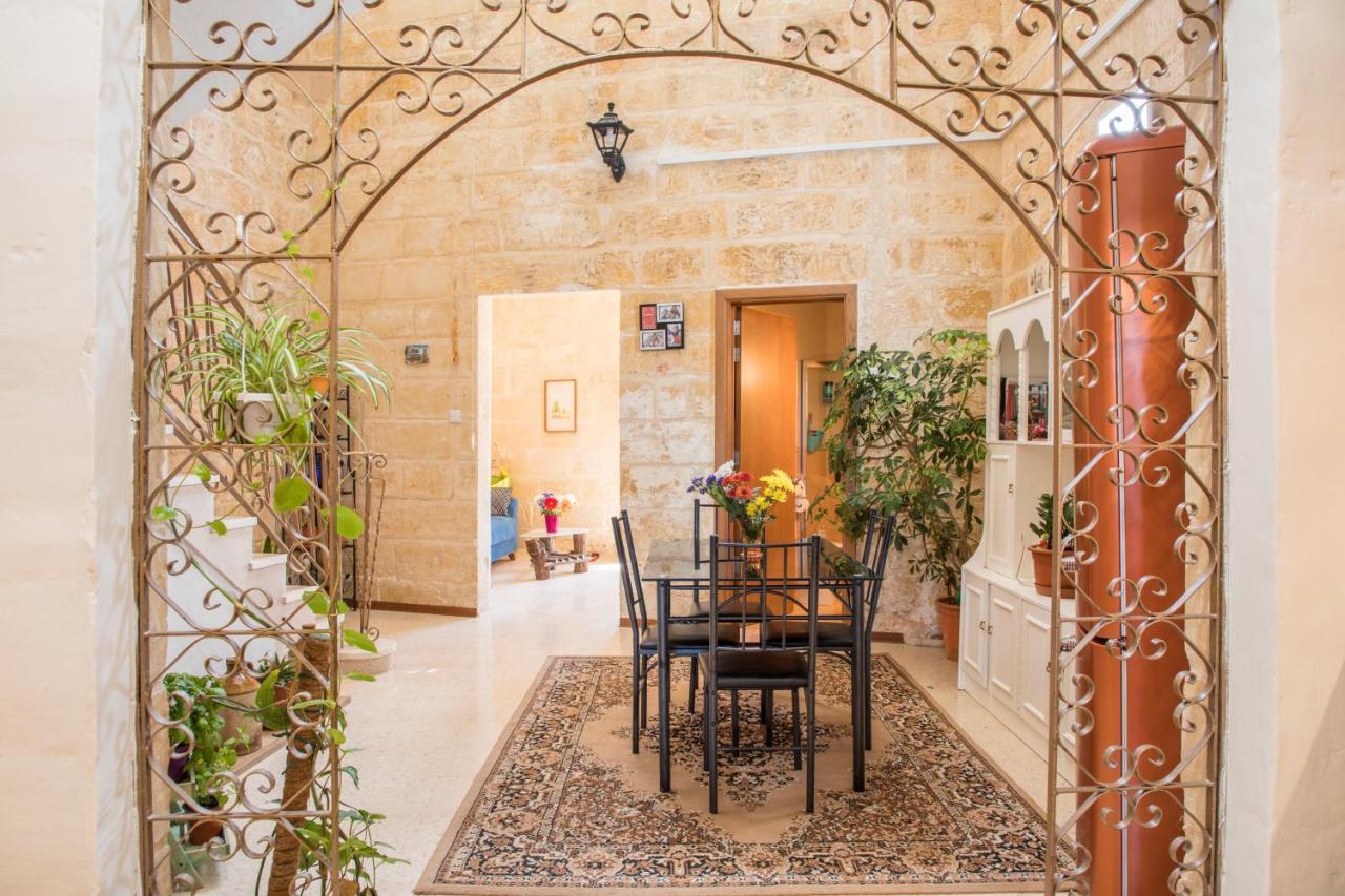 Kirkop Tal-Karmnu Entire House With Private Heated Pool And Jacuzziヴィラ エクステリア 写真