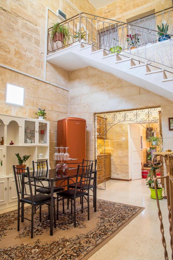 Kirkop Tal-Karmnu Entire House With Private Heated Pool And Jacuzziヴィラ エクステリア 写真