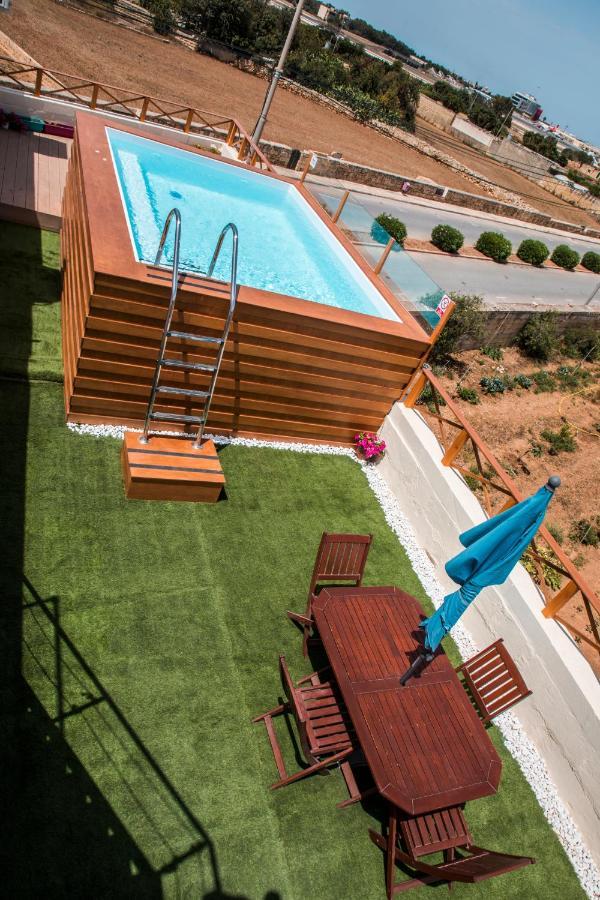 Kirkop Tal-Karmnu Entire House With Private Heated Pool And Jacuzziヴィラ エクステリア 写真