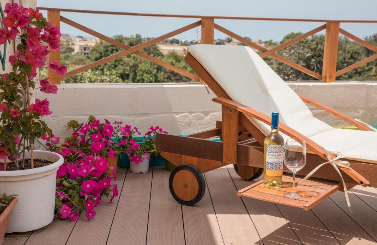 Kirkop Tal-Karmnu Entire House With Private Heated Pool And Jacuzziヴィラ エクステリア 写真